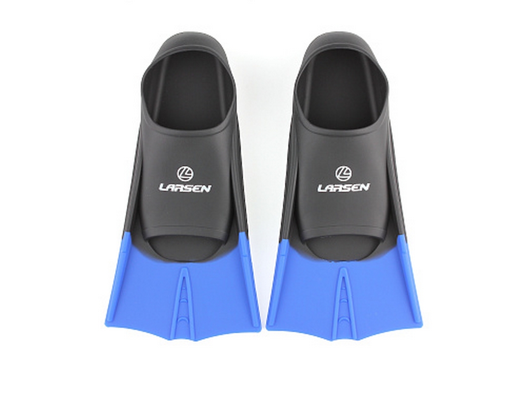 Ласты укороченные силиконовые Larsen 6975 NEW черный\синий 1067_800